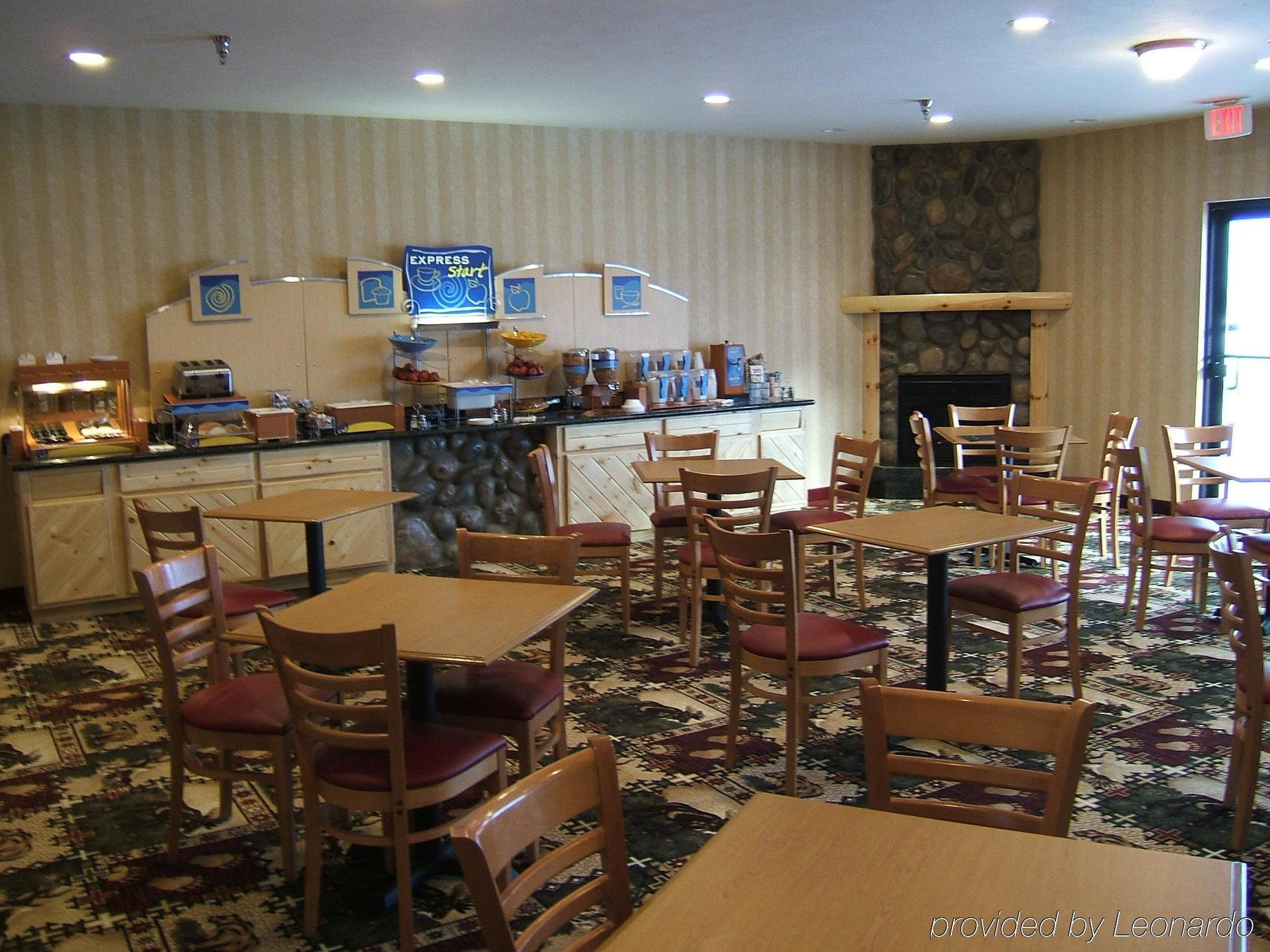 Holiday Inn Express Munising-Lakeview, An Ihg Hotel Restaurante foto